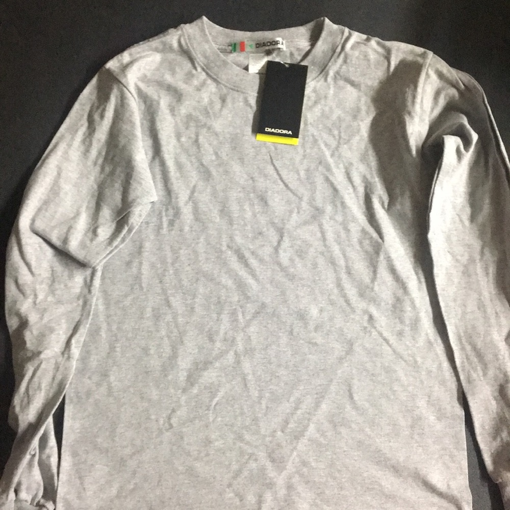 NWT Diadora Long sleeve Youth Grey Shirt Medium